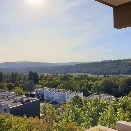 60 Qm Mit Aussicht In Appartamento