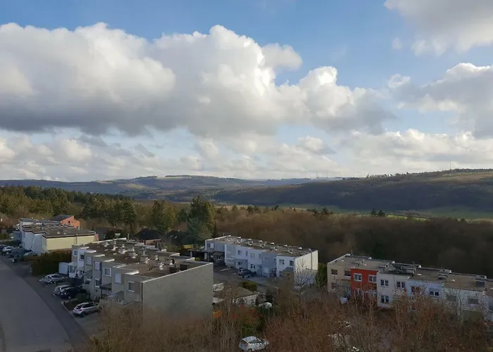 60 Qm Mit Aussicht In * קונז